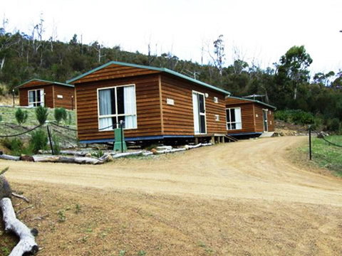 Hobart Bush Cabins - Internet Find 2