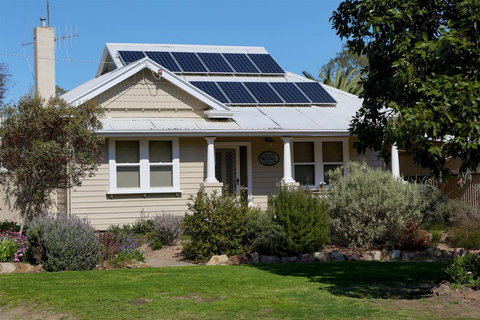 Holistic Haven - Internet Find 0