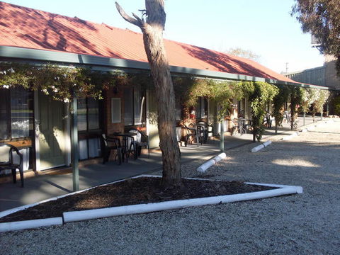 Jolly Swagman Motor Inn Holbrook - Internet Find 3
