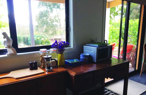Kangaroo Hill Studio - Internet Find 0