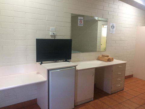 Katherine Motel - Internet Find 1