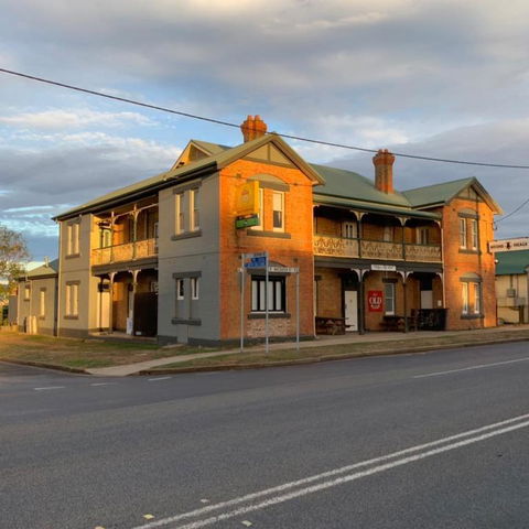 Kellys Top Pub - Internet Find 3