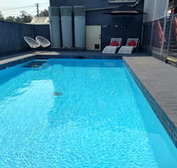 Kew Motel - Internet Find