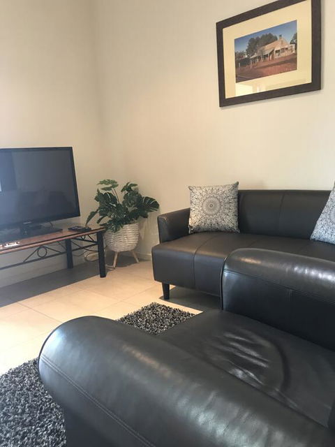 KUARLU@ONSLOW ACCOMMODATION - Internet Find 2