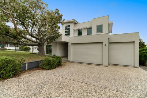 Kurrajong - Internet Find 0