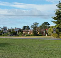 Lake Bolac Motel - Internet Find