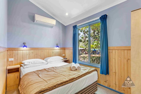 Lake Tinaroo Holiday Park - Internet Find 1