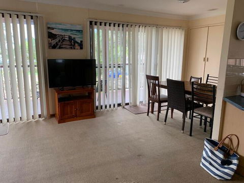 Lakehouse On Oxley - Internet Find 3