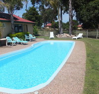 Lakes Entrance Country Cottages - Internet Find
