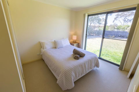Lakeview - Waterviews On Newlands Arm - Internet Find 1