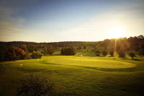 Lawson Lodge Country Estate - Internet Find 2