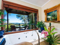 Lillypilly's Cottages  Day Spa