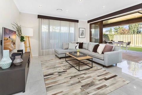 Luxury Brand New Home - Internet Find 1