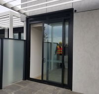 M city self contained Apartment - Internet Find