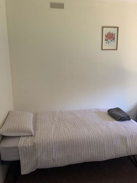 Maffra Short Stay-Thomson House - Internet Find 1