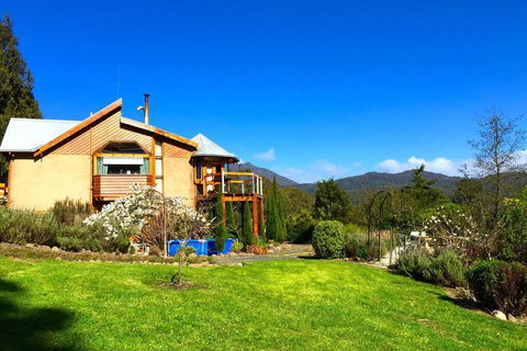 MAGICAL MOUNTAIN RETREAT - 20 Mins To CBD And Only 10 To MONA! - Internet Find 2