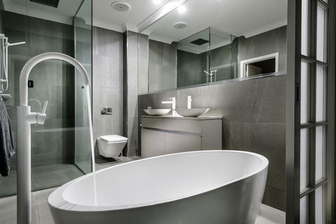 Mangrove Hotel - Internet Find 3