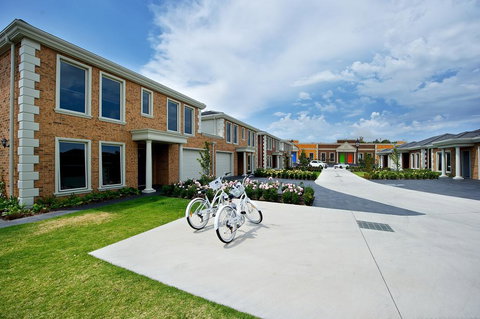 Mansi On Raymond - Internet Find 2