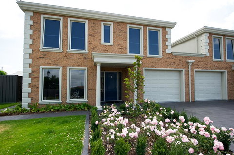 Mansi On Raymond - Internet Find 3