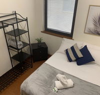 Market St Lodge - Internet Find