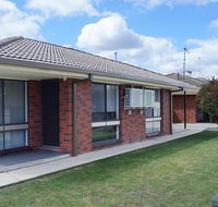 Maude St Apartments - Internet Find