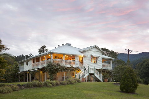 Mavis's Cabins @ Mt Warning - Internet Find 0