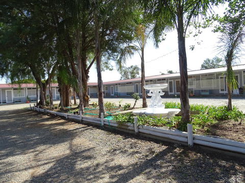 Mercury Motor Inn - Internet Find 1