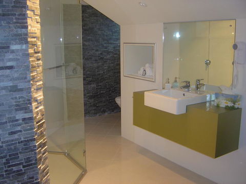 Merlot Verdelho Townhouses - Internet Find 1