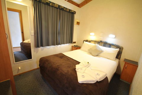 Metung Holiday Villas - Internet Find 1