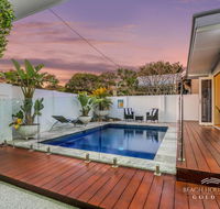 Miami Beachside Beach House - Internet Find