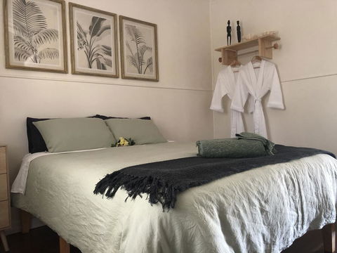 Moongalba Cottage - Internet Find 2