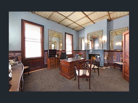 Mount Victoria Manor - Internet Find 3