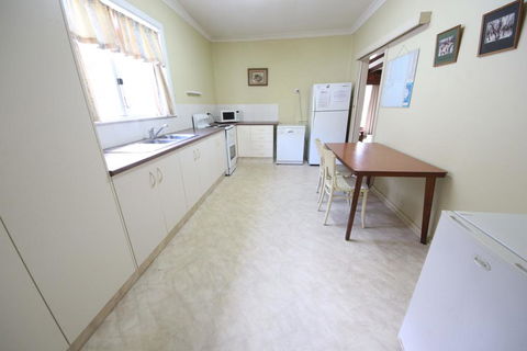 Muller's Cottage At Hat Head (Pet Friendly) - Internet Find 3