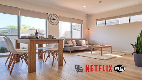 Murdoch Hospital & Uni - Netflix & WiFi - - Internet Find 0