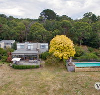 Myers Road Retreat Plus Guest House - Internet Find