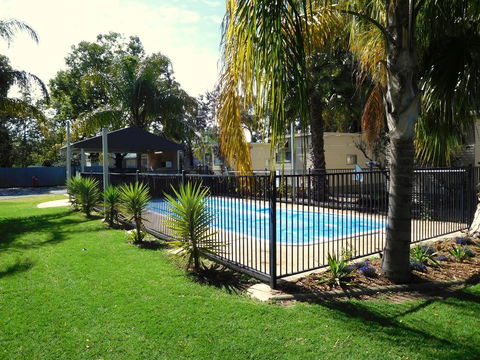Narrabri Motel And Caravan Park - Internet Find 0