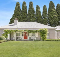 Nattai Lodge - house  cottage in beautiful garden - Internet Find