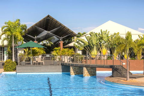 Oaks Cable Beach Resort - Internet Find 0