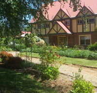 Oaktree Guest House - Internet Find