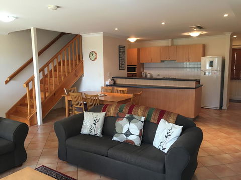 Ocean View Port Geographe - Internet Find 1