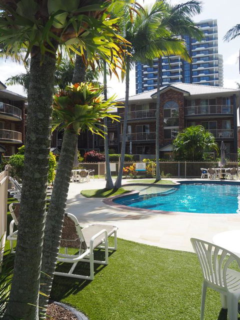Oceanside Cove Holiday Apartments - Internet Find 3