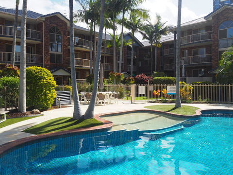 Oceanside Cove Holiday Apartments - Internet Find 0
