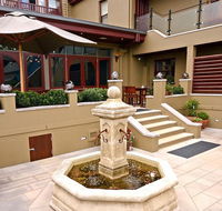Old Bank Boutique Hotel - Internet Find