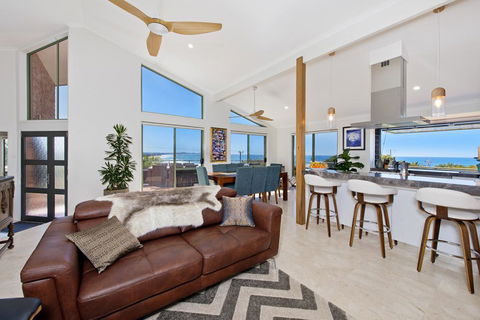 Panorama Beach House - Internet Find 3