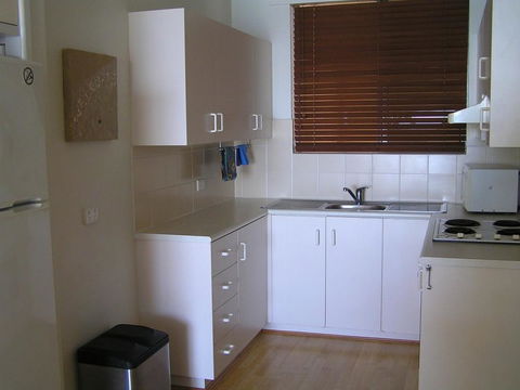 Park Towers Holiday Units - Internet Find 3