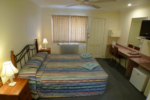 Parkhaven Motel - Internet Find 2