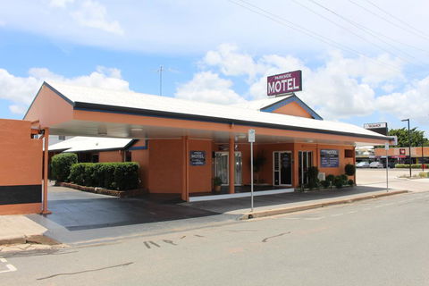 Parkside Motel & Licensed Restaurant - Internet Find 0