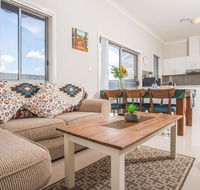 PEACEFUL 2Kingbed RootyHill Townhouse near Station - Internet Find
