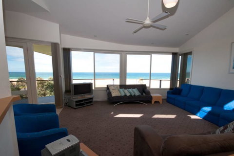 Pelicans Perch - Internet Find 1