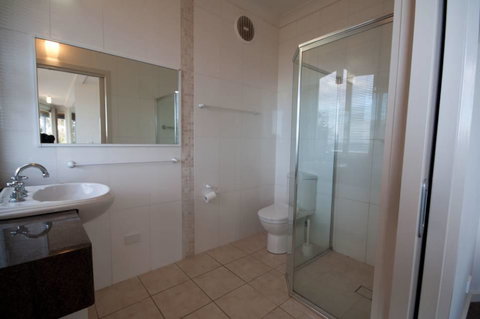 Pelicans Perch - Internet Find 2